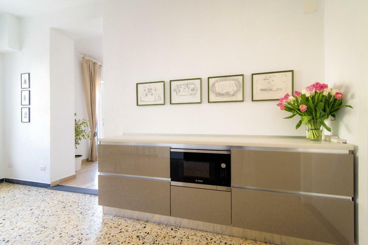 Al Pontile - The House Of Travelers Villa Sala Comacina Buitenkant foto